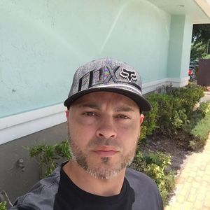 Meet your Posher, Victor